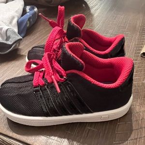 KSwiss Red and Black Size 8 toddler shoes.